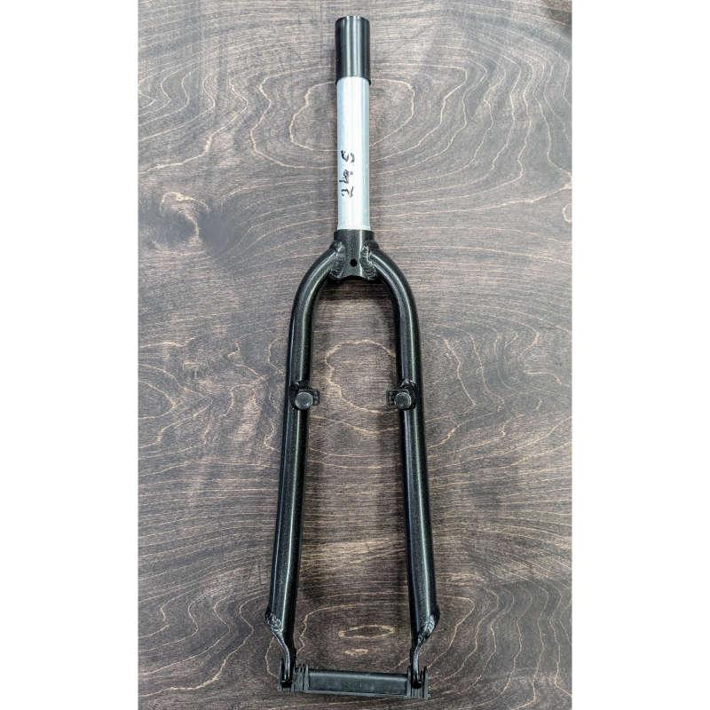 24 Zoll small Gabel schwarz glänzend